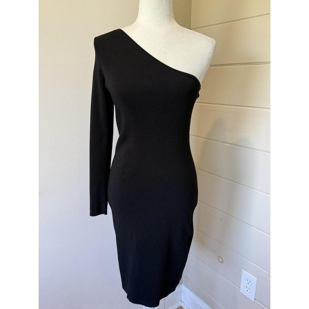 Elizabeth and James Dress Size M Black One Shoulder Ribbed Knit Midi